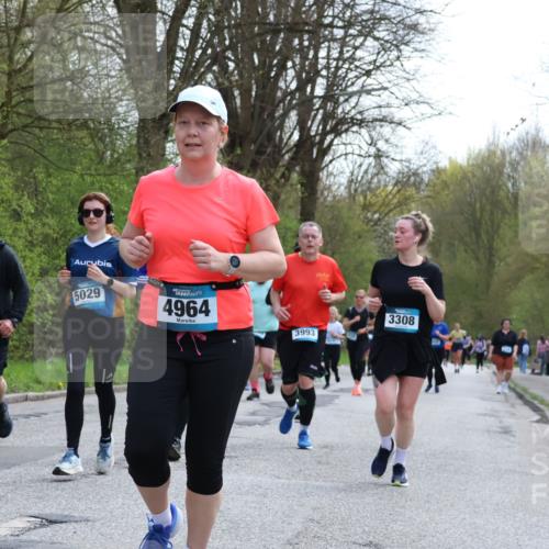 12.04.2026 - 45. Internationalen Wilhelmsburger Insellauf Yannick Fuchs http://msf.ph/oto/9493760 12.04.2026 13:02:48 Laufen 9, 4808, 3897, 5029, 4964, 3993, 3308 meine-sportfotos.de