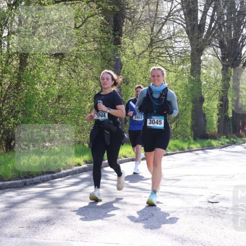 12.04.2026 - 45. Internationalen Wilhelmsburger Insellauf Yannick Fuchs http://msf.ph/oto/9493763 12.04.2026 10:47:29 Laufen 3044, 3953, 3045 meine-sportfotos.de