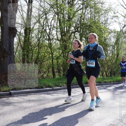 12.04.2026 - 45. Internationalen Wilhelmsburger Insellauf Yannick Fuchs http://msf.ph/oto/9493787 12.04.2026 10:47:31 Laufen 224, 3045 meine-sportfotos.de