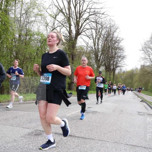12.04.2026 - 45. Internationalen Wilhelmsburger Insellauf Yannick Fuchs http://msf.ph/oto/9493796 12.04.2026 13:02:51 Laufen 3897, 4808, 3308, 3993, 3803 meine-sportfotos.de