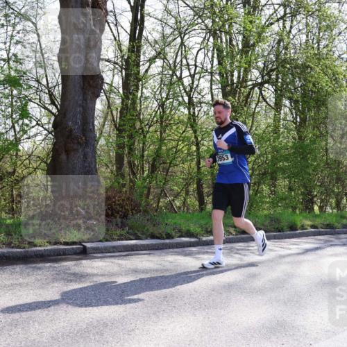 12.04.2026 - 45. Internationalen Wilhelmsburger Insellauf Yannick Fuchs http://msf.ph/oto/9493805 12.04.2026 10:47:33 Laufen 3953 meine-sportfotos.de