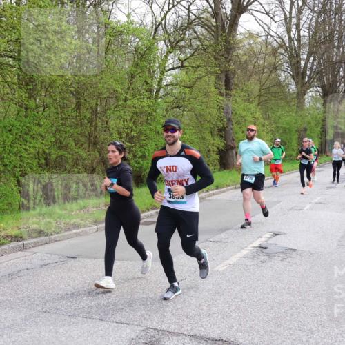 12.04.2026 - 45. Internationalen Wilhelmsburger Insellauf Yannick Fuchs http://msf.ph/oto/9493808 12.04.2026 13:02:54 Laufen 3853, 5725 meine-sportfotos.de