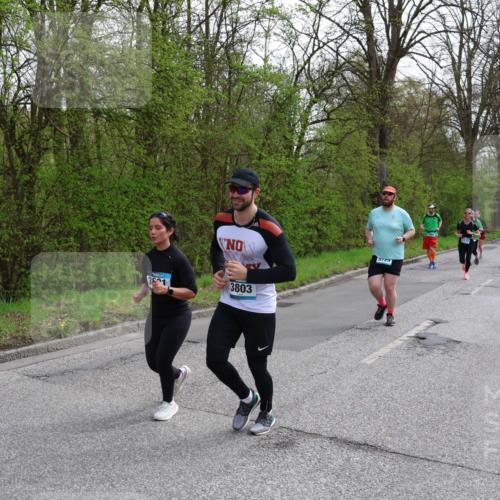 12.04.2026 - 45. Internationalen Wilhelmsburger Insellauf Yannick Fuchs http://msf.ph/oto/9493815 12.04.2026 13:02:54 Laufen 5723, 3631, 3803 meine-sportfotos.de