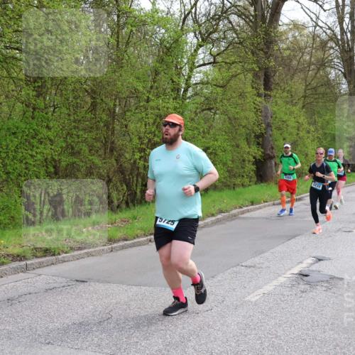 12.04.2026 - 45. Internationalen Wilhelmsburger Insellauf Yannick Fuchs http://msf.ph/oto/9493825 12.04.2026 13:02:55 Laufen 10725, 5269, 3232, 4695, 2832 meine-sportfotos.de