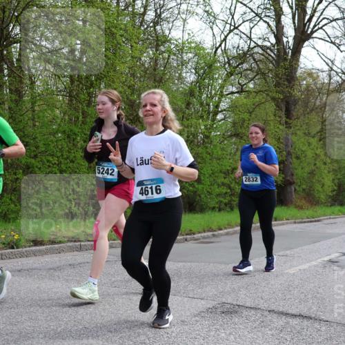 12.04.2026 - 45. Internationalen Wilhelmsburger Insellauf Yannick Fuchs http://msf.ph/oto/9493853 12.04.2026 13:03:01 Laufen 5275, 5242, 4616, 2832, 2430 meine-sportfotos.de