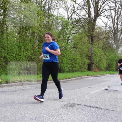 12.04.2026 - 45. Internationalen Wilhelmsburger Insellauf Yannick Fuchs http://msf.ph/oto/9493858 12.04.2026 13:03:01 Laufen 2832, 2430, 4942 meine-sportfotos.de