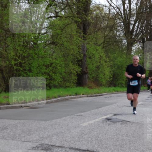 12.04.2026 - 45. Internationalen Wilhelmsburger Insellauf Yannick Fuchs http://msf.ph/oto/9493863 12.04.2026 13:03:02 Laufen 2, 2430, 4942 meine-sportfotos.de