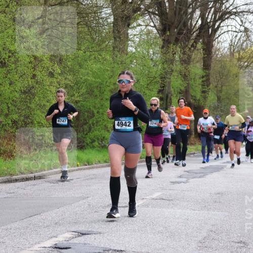 12.04.2026 - 45. Internationalen Wilhelmsburger Insellauf Yannick Fuchs http://msf.ph/oto/9493877 12.04.2026 13:03:04 Laufen 4747, 4942, 3243, 3280, 1053, 4752, 48, 3328 meine-sportfotos.de
