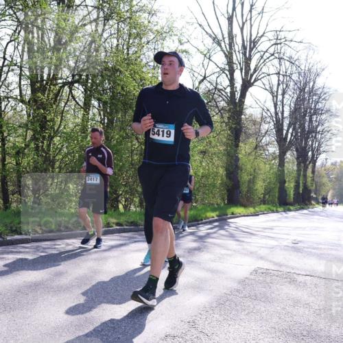 12.04.2026 - 45. Internationalen Wilhelmsburger Insellauf Yannick Fuchs http://msf.ph/oto/9493882 12.04.2026 10:47:46 Laufen 2417, 5419 meine-sportfotos.de