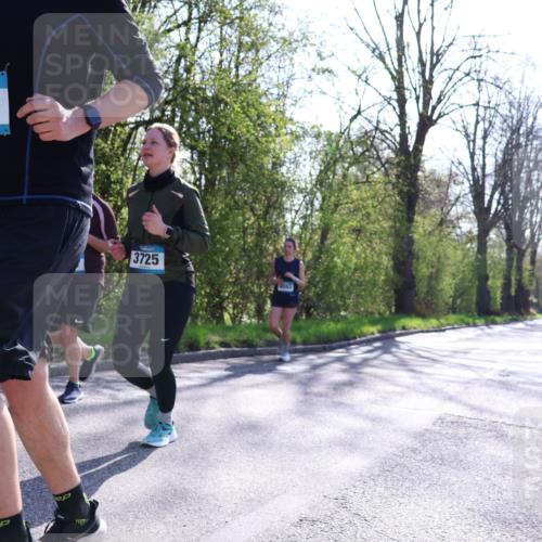 12.04.2026 - 45. Internationalen Wilhelmsburger Insellauf Yannick Fuchs http://msf.ph/oto/9493891 12.04.2026 10:47:46 Laufen 419, 3725, 4993 meine-sportfotos.de