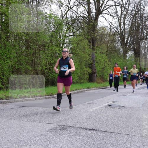 12.04.2026 - 45. Internationalen Wilhelmsburger Insellauf Yannick Fuchs http://msf.ph/oto/9493920 12.04.2026 13:03:09 Laufen 3245, 3280, 4880, 3328 meine-sportfotos.de
