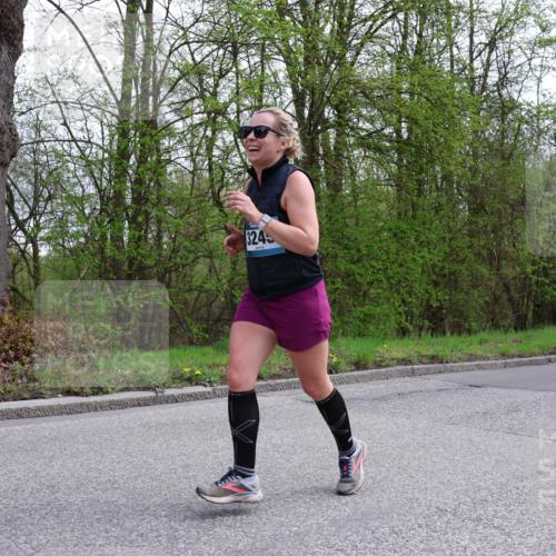12.04.2026 - 45. Internationalen Wilhelmsburger Insellauf Yannick Fuchs http://msf.ph/oto/9493936 12.04.2026 13:03:10 Laufen 245 meine-sportfotos.de