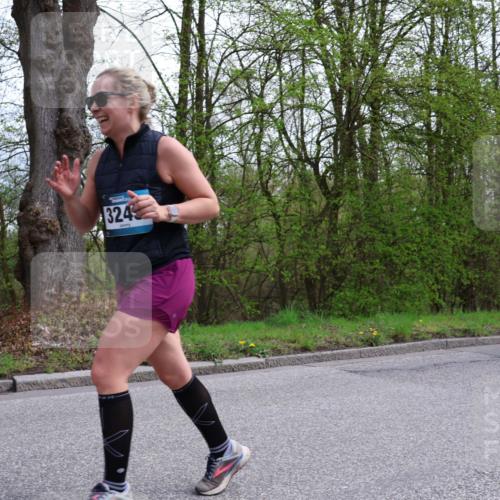 12.04.2026 - 45. Internationalen Wilhelmsburger Insellauf Yannick Fuchs http://msf.ph/oto/9493939 12.04.2026 13:03:10 Laufen 324 meine-sportfotos.de