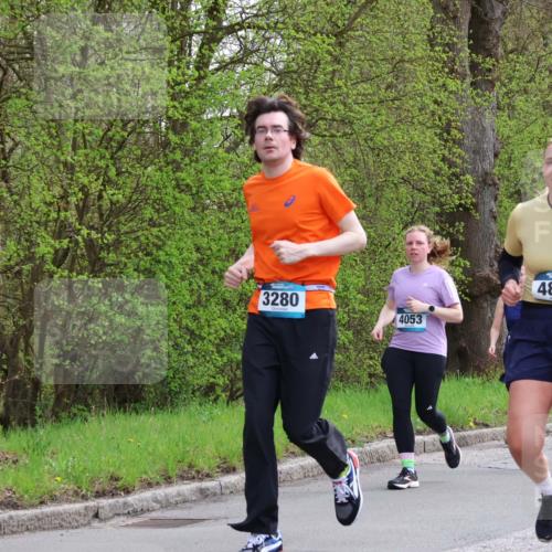 12.04.2026 - 45. Internationalen Wilhelmsburger Insellauf Yannick Fuchs http://msf.ph/oto/9493943 12.04.2026 13:03:11 Laufen 3280, 4053, 488, 2853 meine-sportfotos.de