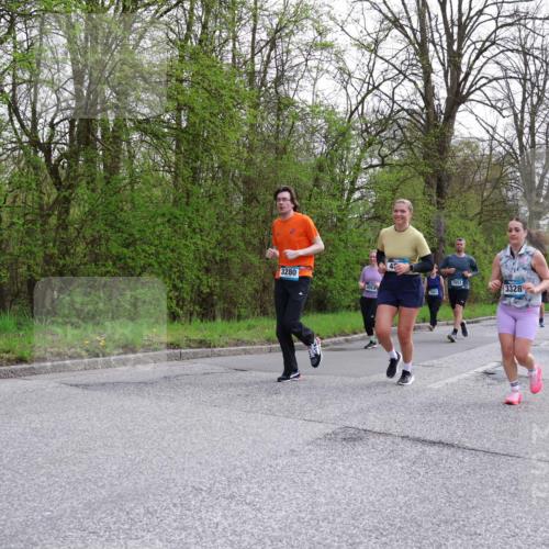 12.04.2026 - 45. Internationalen Wilhelmsburger Insellauf Yannick Fuchs http://msf.ph/oto/9493953 12.04.2026 13:03:12 Laufen 2030, 3280, 2853, 3328, 4053 meine-sportfotos.de