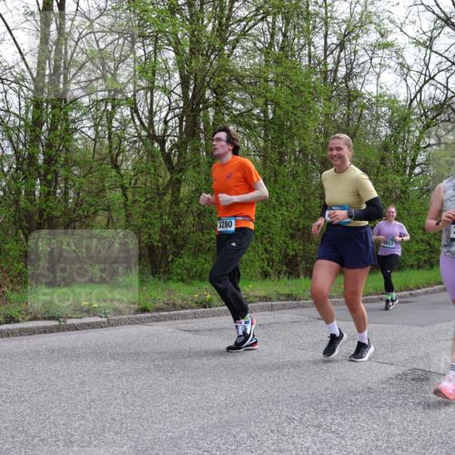 12.04.2026 - 45. Internationalen Wilhelmsburger Insellauf Yannick Fuchs http://msf.ph/oto/9493961 12.04.2026 13:03:13 Laufen 3280, 3328 meine-sportfotos.de