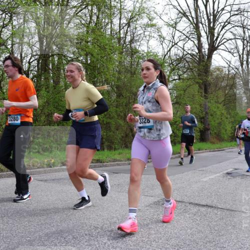 12.04.2026 - 45. Internationalen Wilhelmsburger Insellauf Yannick Fuchs http://msf.ph/oto/9493966 12.04.2026 13:03:13 Laufen 3280, 3328, 2853, 2030 meine-sportfotos.de