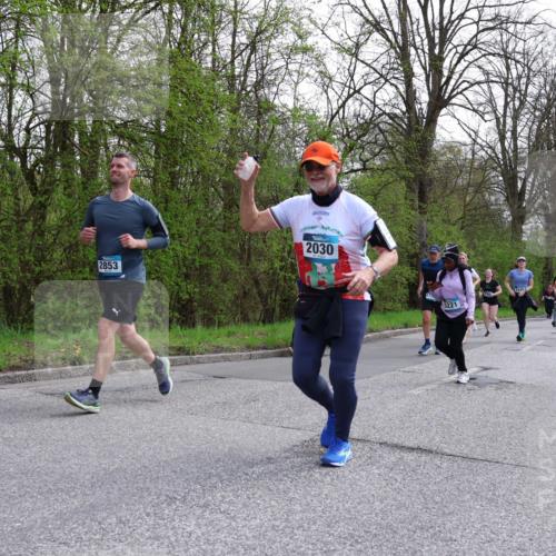12.04.2026 - 45. Internationalen Wilhelmsburger Insellauf Yannick Fuchs http://msf.ph/oto/9493983 12.04.2026 13:03:15 Laufen 2853, 2030, 5221 meine-sportfotos.de