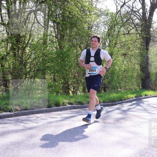 12.04.2026 - 45. Internationalen Wilhelmsburger Insellauf Yannick Fuchs http://msf.ph/oto/9493998 12.04.2026 10:48:08 Laufen 2665 meine-sportfotos.de