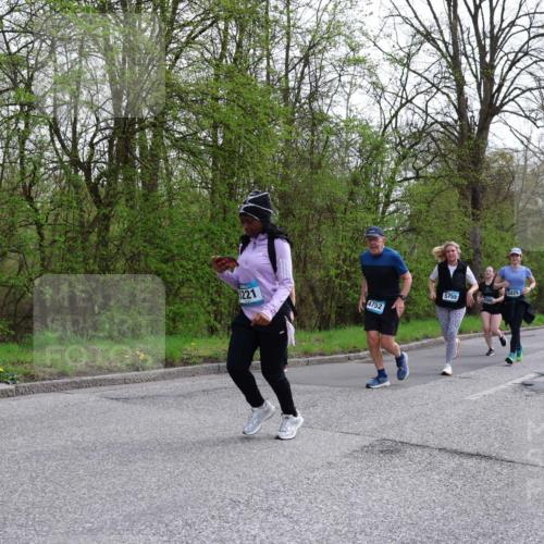 12.04.2026 - 45. Internationalen Wilhelmsburger Insellauf Yannick Fuchs http://msf.ph/oto/9493999 12.04.2026 13:03:17 Laufen 5221, 4752, 5755, 3425, 2815 meine-sportfotos.de