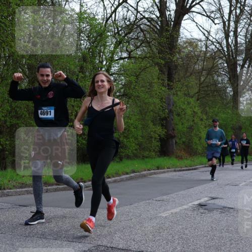 12.04.2026 - 45. Internationalen Wilhelmsburger Insellauf Yannick Fuchs http://msf.ph/oto/9494041 12.04.2026 13:03:21 Laufen 4691, 2772 meine-sportfotos.de