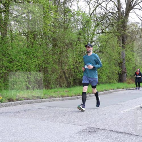 12.04.2026 - 45. Internationalen Wilhelmsburger Insellauf Yannick Fuchs http://msf.ph/oto/9494067 12.04.2026 13:03:23 Laufen 27, 3882, 881 meine-sportfotos.de