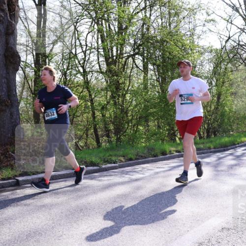 12.04.2026 - 45. Internationalen Wilhelmsburger Insellauf Yannick Fuchs http://msf.ph/oto/9494075 12.04.2026 10:48:15 Laufen 4632, 529 meine-sportfotos.de