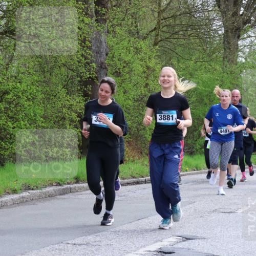 12.04.2026 - 45. Internationalen Wilhelmsburger Insellauf Yannick Fuchs http://msf.ph/oto/9494086 12.04.2026 13:03:25 Laufen 3, 3881, 4491, 765, 4838, 5348 meine-sportfotos.de