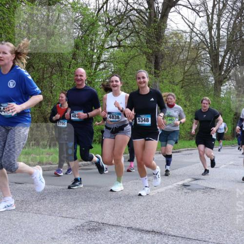 12.04.2026 - 45. Internationalen Wilhelmsburger Insellauf Yannick Fuchs http://msf.ph/oto/9494132 12.04.2026 13:03:29 Laufen 44, 483, 4838, 5348, 5790, 5318 meine-sportfotos.de
