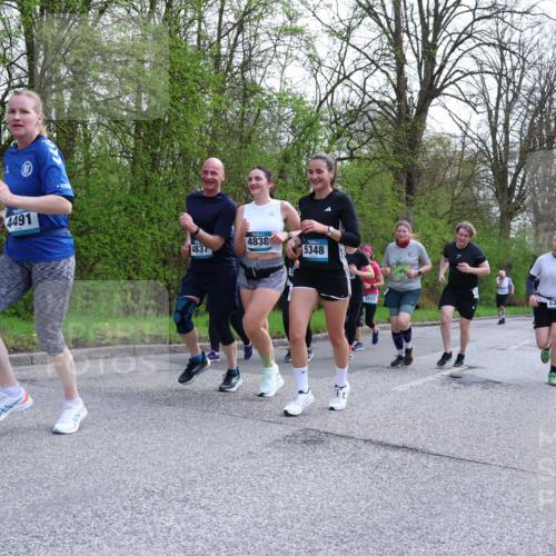 12.04.2026 - 45. Internationalen Wilhelmsburger Insellauf Yannick Fuchs http://msf.ph/oto/9494138 12.04.2026 13:03:30 Laufen 4491, 4837, 4838, 5348, 2032, 5318 meine-sportfotos.de