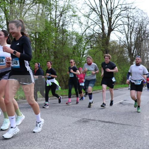 12.04.2026 - 45. Internationalen Wilhelmsburger Insellauf Yannick Fuchs http://msf.ph/oto/9494148 12.04.2026 13:03:30 Laufen 4838, 37, 5348, 3765, 2032, 5318 meine-sportfotos.de