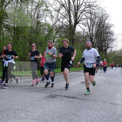 12.04.2026 - 45. Internationalen Wilhelmsburger Insellauf Yannick Fuchs http://msf.ph/oto/9494150 12.04.2026 13:03:31 Laufen 5790, 3767, 3765, 5318 meine-sportfotos.de
