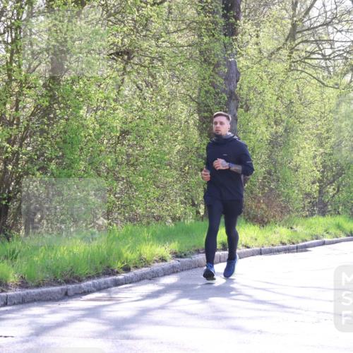12.04.2026 - 45. Internationalen Wilhelmsburger Insellauf Yannick Fuchs http://msf.ph/oto/9494156 12.04.2026 10:48:25 Laufen  meine-sportfotos.de
