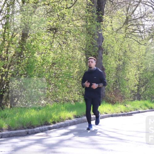 12.04.2026 - 45. Internationalen Wilhelmsburger Insellauf Yannick Fuchs http://msf.ph/oto/9494158 12.04.2026 10:48:25 Laufen  meine-sportfotos.de