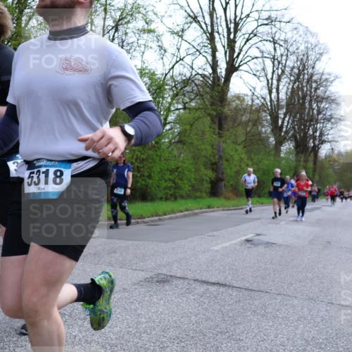 12.04.2026 - 45. Internationalen Wilhelmsburger Insellauf Yannick Fuchs http://msf.ph/oto/9494165 12.04.2026 13:03:32 Laufen 1, 5318, 1840 meine-sportfotos.de