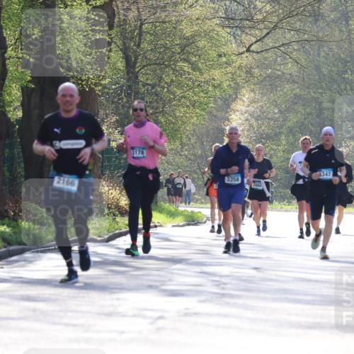 12.04.2026 - 45. Internationalen Wilhelmsburger Insellauf Yannick Fuchs http://msf.ph/oto/9494182 12.04.2026 10:48:28 Laufen 2166, 3178, 3358, 2880, 3347 meine-sportfotos.de
