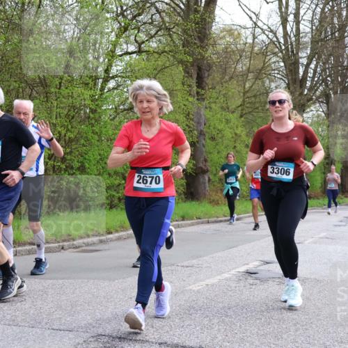 12.04.2026 - 45. Internationalen Wilhelmsburger Insellauf Yannick Fuchs http://msf.ph/oto/9494196 12.04.2026 13:03:36 Laufen 5666, 2670, 5453, 3306 meine-sportfotos.de