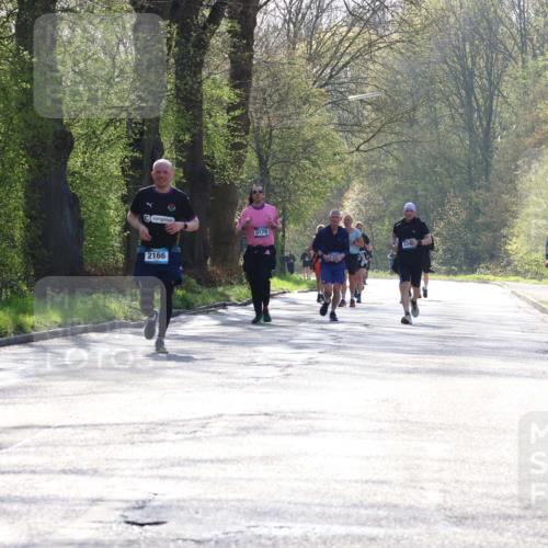 12.04.2026 - 45. Internationalen Wilhelmsburger Insellauf Yannick Fuchs http://msf.ph/oto/9494199 12.04.2026 10:48:30 Laufen 3178, 2166, 2418 meine-sportfotos.de