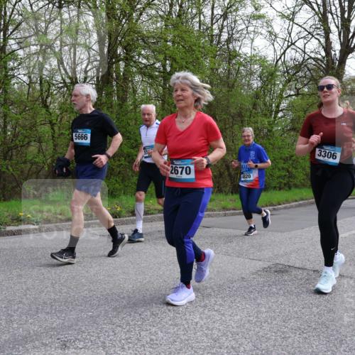 12.04.2026 - 45. Internationalen Wilhelmsburger Insellauf Yannick Fuchs http://msf.ph/oto/9494205 12.04.2026 13:03:36 Laufen 5666, 6667, 2670, 4820, 3306 meine-sportfotos.de