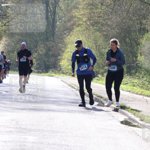 12.04.2026 - 45. Internationalen Wilhelmsburger Insellauf Yannick Fuchs http://msf.ph/oto/9494208 12.04.2026 10:48:31 Laufen 22, 3347, 2418, 2398 meine-sportfotos.de