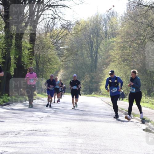 12.04.2026 - 45. Internationalen Wilhelmsburger Insellauf Yannick Fuchs http://msf.ph/oto/9494210 12.04.2026 10:48:32 Laufen 2166, 3178, 3358, 3347, 2418, 2398 meine-sportfotos.de