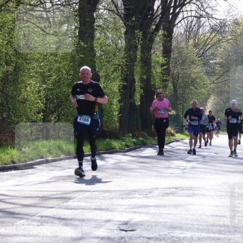 12.04.2026 - 45. Internationalen Wilhelmsburger Insellauf Yannick Fuchs http://msf.ph/oto/9494217 12.04.2026 10:48:32 Laufen 2166, 3178, 3358, 3347, 2418, 2398 meine-sportfotos.de