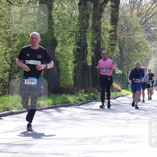 12.04.2026 - 45. Internationalen Wilhelmsburger Insellauf Yannick Fuchs http://msf.ph/oto/9494220 12.04.2026 10:48:33 Laufen 3178, 2166, 24, 2880 meine-sportfotos.de