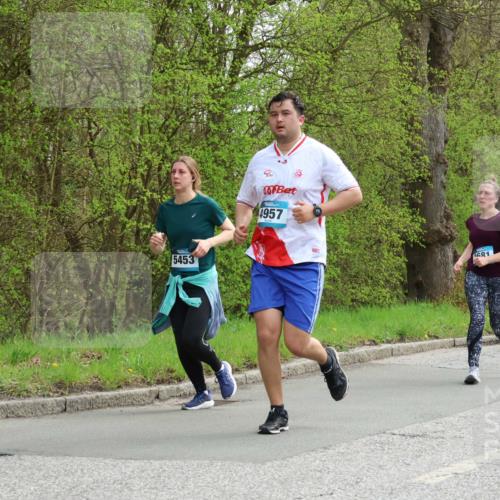 12.04.2026 - 45. Internationalen Wilhelmsburger Insellauf Yannick Fuchs http://msf.ph/oto/9494225 12.04.2026 13:03:39 Laufen 5453, 4957, 1, 4783, 2316 meine-sportfotos.de