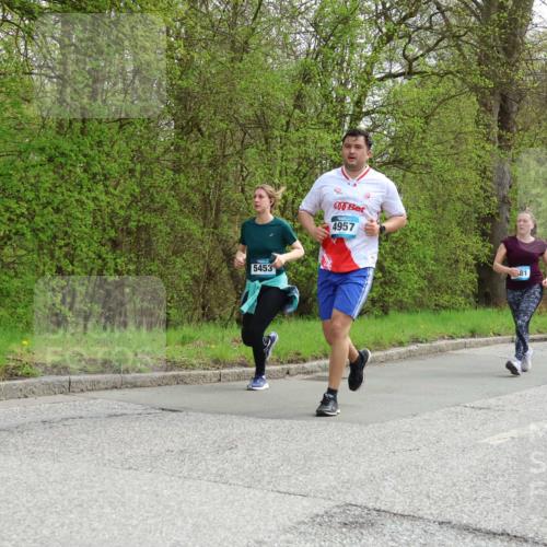 12.04.2026 - 45. Internationalen Wilhelmsburger Insellauf Yannick Fuchs http://msf.ph/oto/9494229 12.04.2026 13:03:39 Laufen 5453, 4957, 81, 783, 2316 meine-sportfotos.de