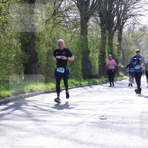 12.04.2026 - 45. Internationalen Wilhelmsburger Insellauf Yannick Fuchs http://msf.ph/oto/9494230 12.04.2026 10:48:34 Laufen 2166, 3178, 335, 2418, 3347, 2398 meine-sportfotos.de