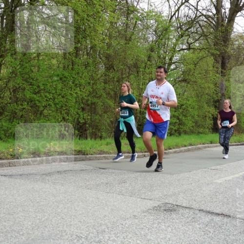 12.04.2026 - 45. Internationalen Wilhelmsburger Insellauf Yannick Fuchs http://msf.ph/oto/9494231 12.04.2026 13:03:39 Laufen 5453, 00, 4957, 2681, 2316, 365 meine-sportfotos.de