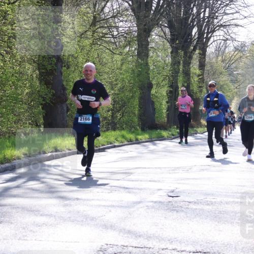 12.04.2026 - 45. Internationalen Wilhelmsburger Insellauf Yannick Fuchs http://msf.ph/oto/9494235 12.04.2026 10:48:34 Laufen 2166, 3178, 241, 2398 meine-sportfotos.de