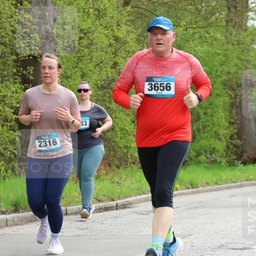 12.04.2026 - 45. Internationalen Wilhelmsburger Insellauf Yannick Fuchs http://msf.ph/oto/9494251 12.04.2026 13:03:41 Laufen 2316, 33, 3656, 1814 meine-sportfotos.de