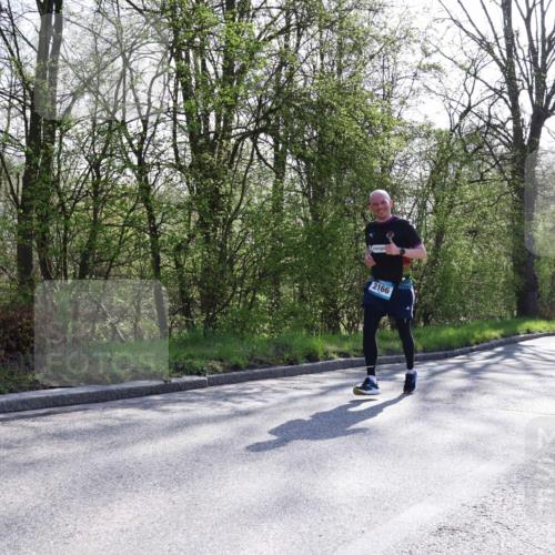 12.04.2026 - 45. Internationalen Wilhelmsburger Insellauf Yannick Fuchs http://msf.ph/oto/9494264 12.04.2026 10:48:37 Laufen 2166, 2416, 2398 meine-sportfotos.de